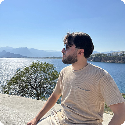 Suleyman-image-outside